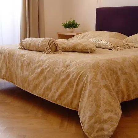 Luxury Jewish Quarter *